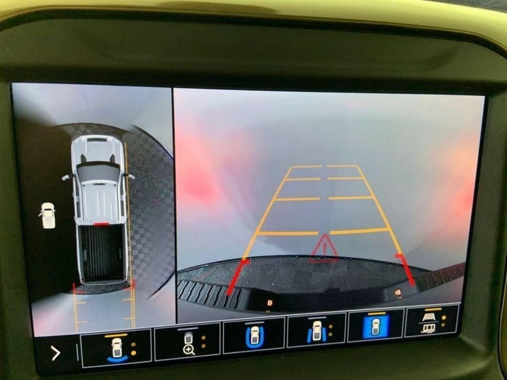 2020 Chevrolet Silverado 3500 HD Crew Cab Long Box 4-Wheel Drive High Country
