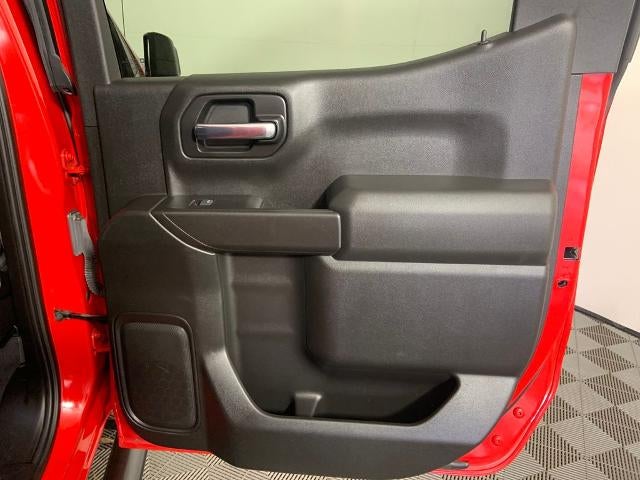2020 Chevrolet Silverado 1500 Crew Cab Short Box 4-Wheel Drive Custom