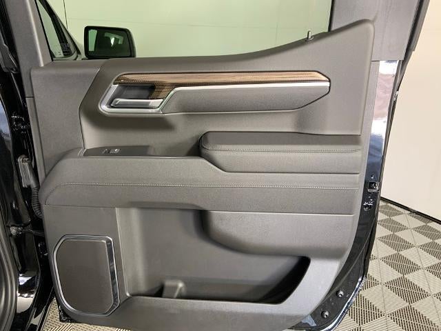 2026 Chevrolet Silverado 1500 Crew Cab Short Box 4-Wheel Drive RST