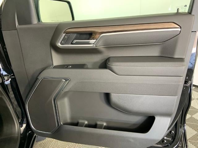 2026 Chevrolet Silverado 1500 Crew Cab Short Box 4-Wheel Drive RST