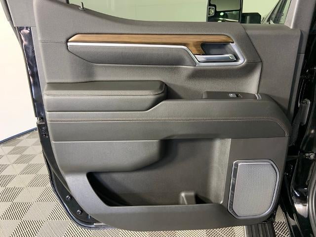 2025 Chevrolet Silverado 1500 Crew Cab Short Box 4-Wheel Drive High Country