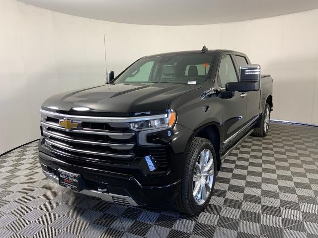 2025 Chevrolet Silverado 1500 Crew Cab Short Box 4-Wheel Drive High Country