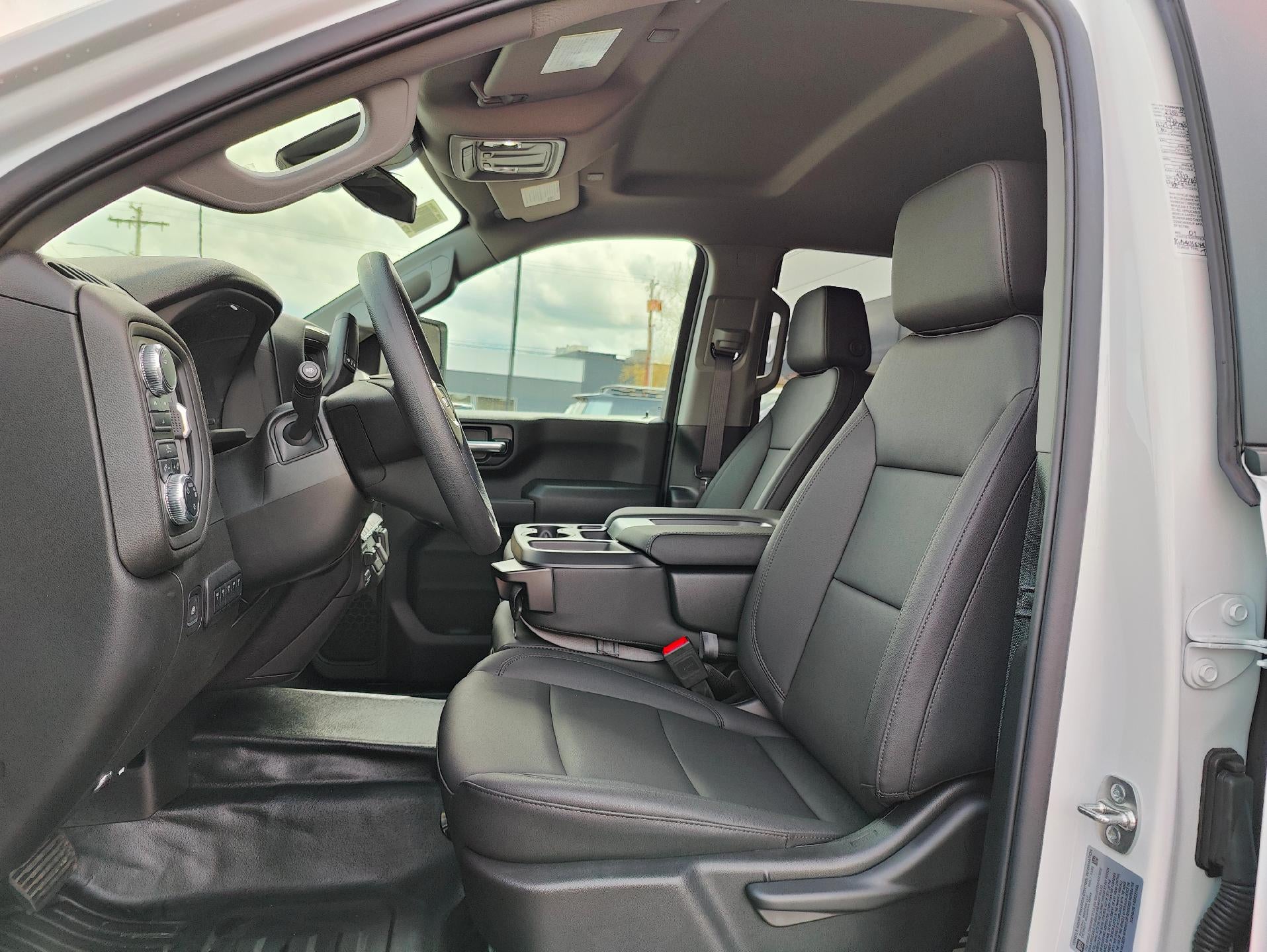 2025 GMC Sierra 3500 HD Chassis Cab 4WD Crew Cab 177" WB, 60" CA Pro