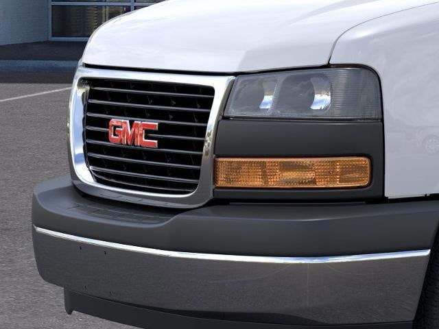 2025 GMC Savana Passenger 3500 3500 Regular Wheelbase Rear-Wheel Drive 1LT