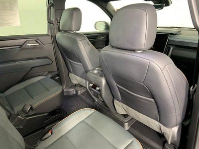 2024 GMC Acadia AWD AT4