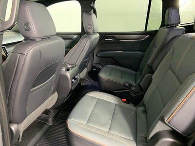 2024 GMC Acadia AWD AT4