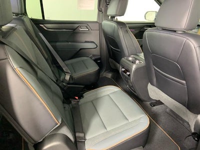 2026 GMC Acadia AWD AT4