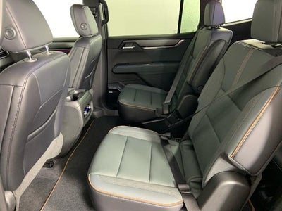 2026 GMC Acadia AWD AT4