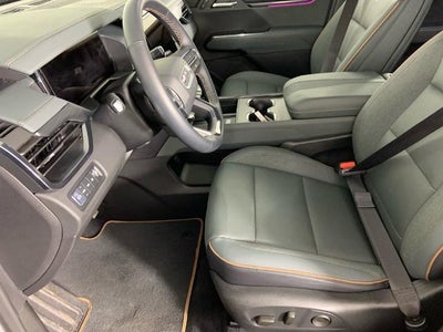 2026 GMC Acadia AWD AT4