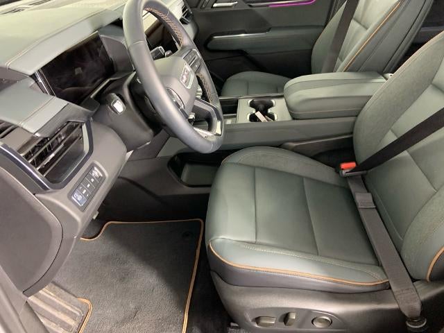 2026 GMC Acadia AWD AT4