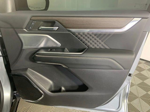 2024 GMC Acadia AWD Denali