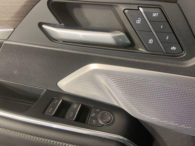 2024 GMC Acadia AWD Denali