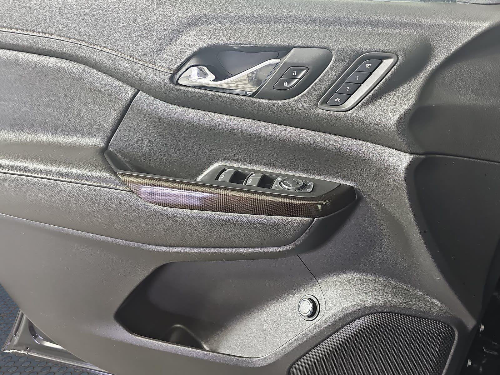 2022 GMC Acadia AWD AT4