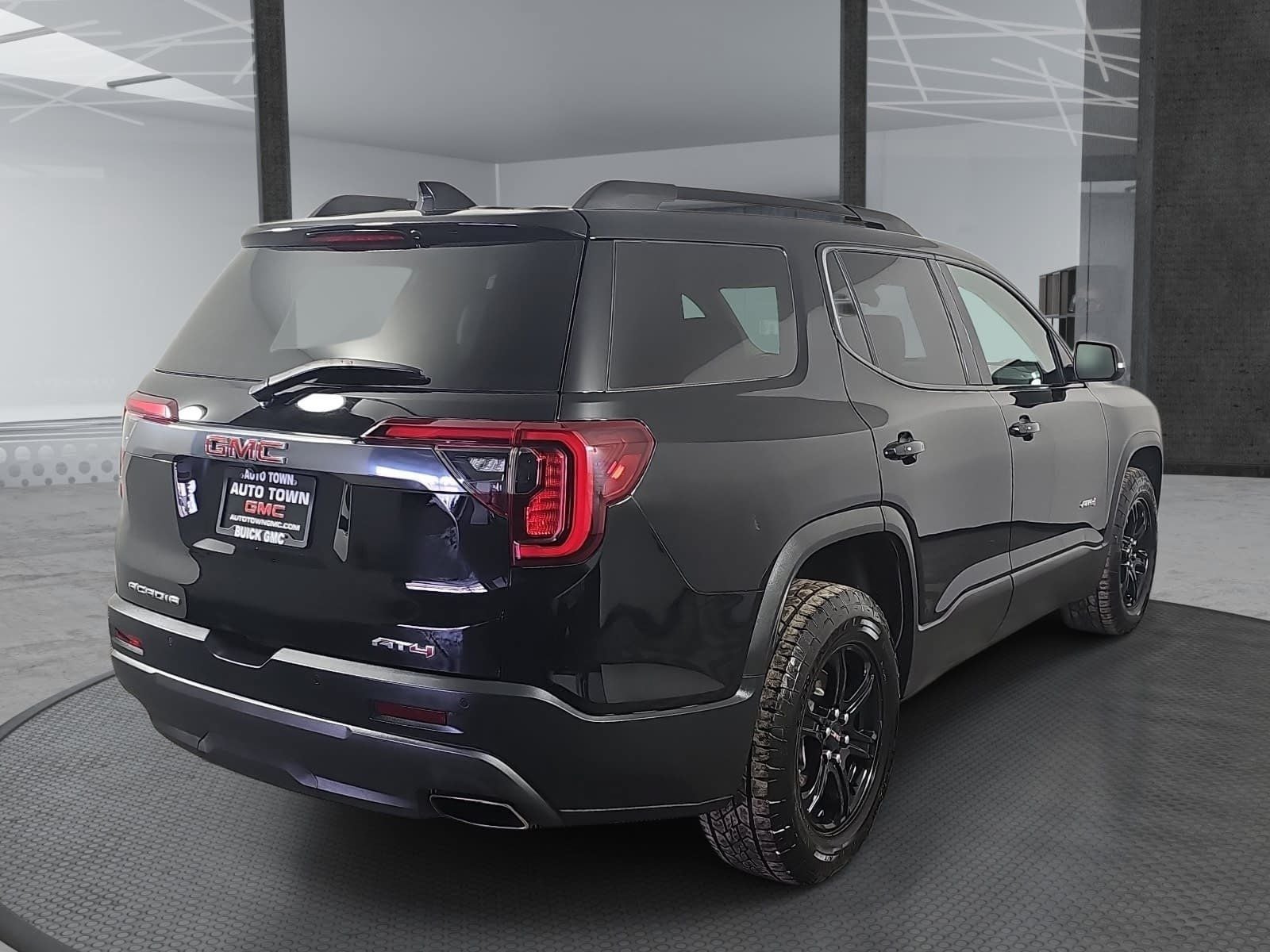 2022 GMC Acadia AWD AT4