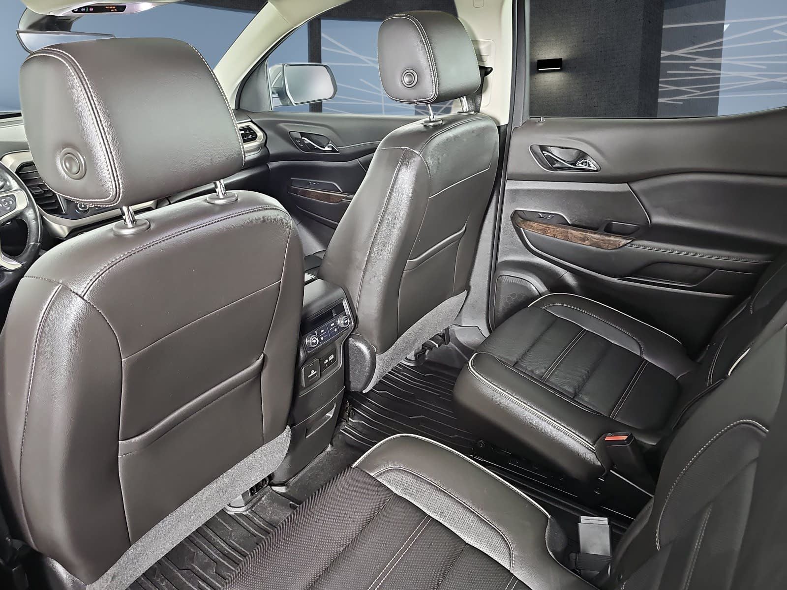 2020 GMC Acadia FWD Denali