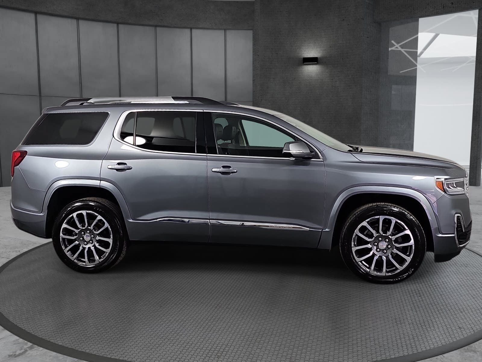 2020 GMC Acadia FWD Denali