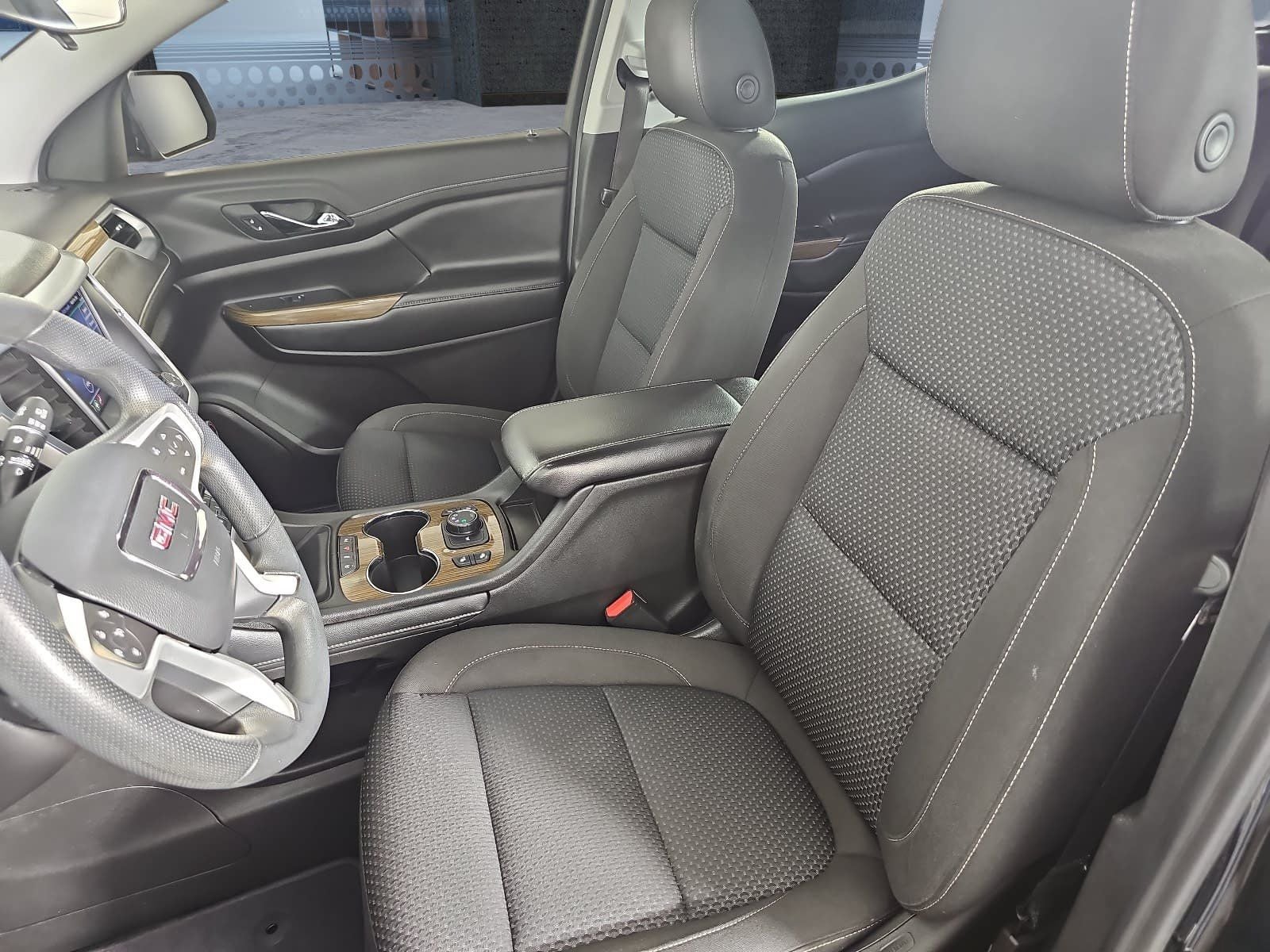 2022 GMC Acadia AWD SLE