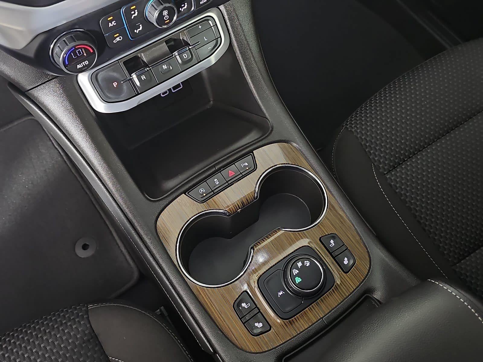 2022 GMC Acadia AWD SLE