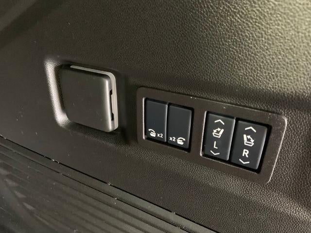 2025 GMC Yukon 4WD 4dr Denali