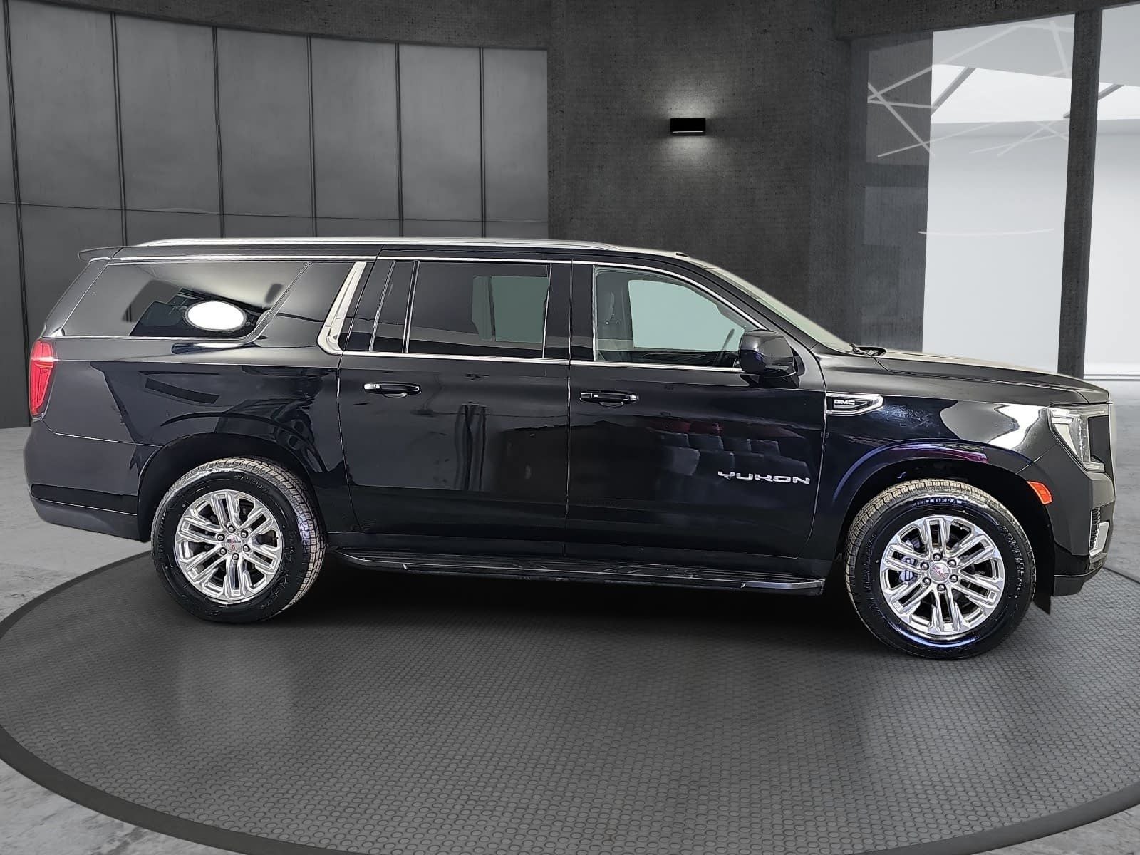 2022 GMC Yukon XL 4WD 4dr SLE