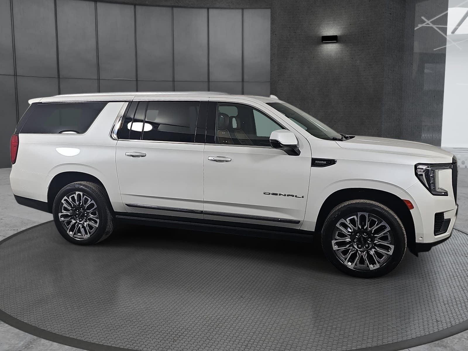 2023 GMC Yukon XL 4WD 4dr Denali Ultimate