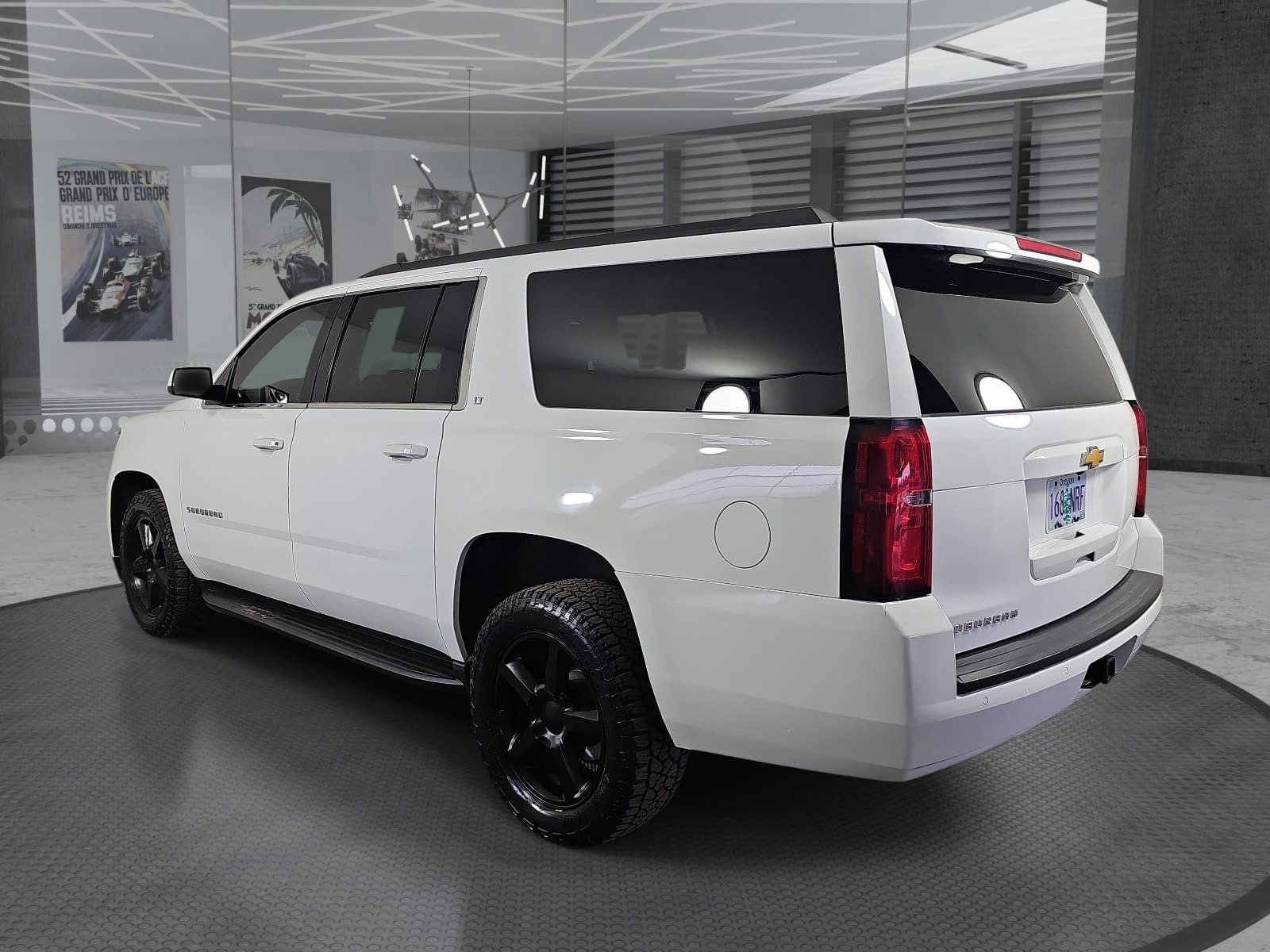 2019 Chevrolet Suburban 4WD 1500 LT