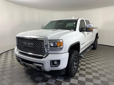 2015 GMC Sierra 2500 HD Crew Cab Standard Box 4-Wheel Drive Denali