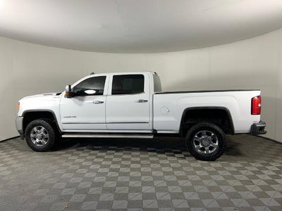 2019 GMC Sierra 2500 HD Crew Cab Standard Box 4-Wheel Drive SLT
