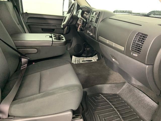 2013 GMC Sierra 2500 HD Extended Cab Standard Box 4-Wheel Drive SLE