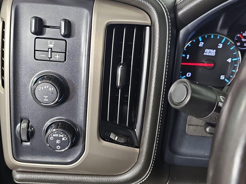 2018 GMC Sierra 3500 HD Crew Cab Standard Box 4-Wheel Drive Denali