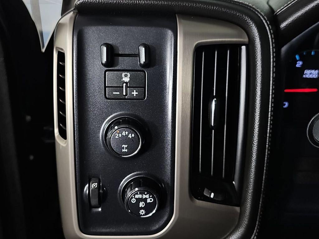 2018 GMC Sierra 3500 HD Crew Cab Standard Box 4-Wheel Drive Denali