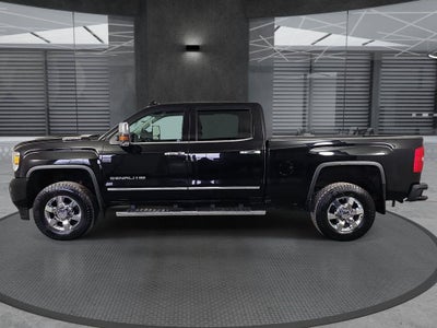 2018 GMC Sierra 3500 HD Crew Cab Standard Box 4-Wheel Drive Denali