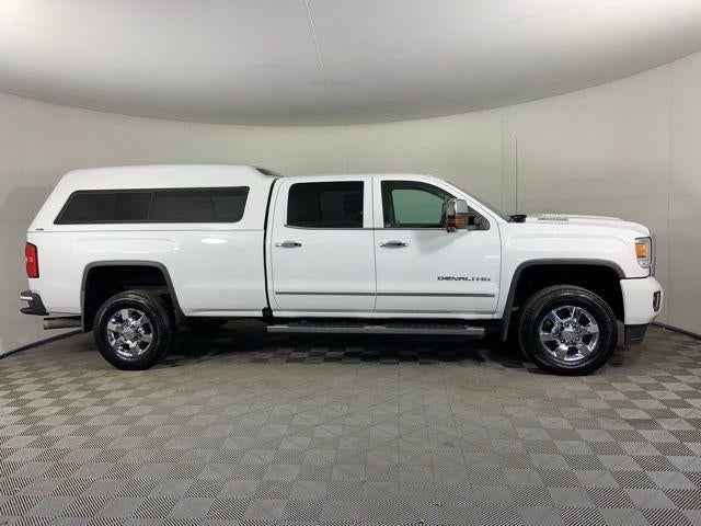 2017 GMC Sierra 3500 HD Crew Cab Long Box 4-Wheel Drive Denali