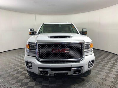 2017 GMC Sierra 3500 HD Crew Cab Long Box 4-Wheel Drive Denali