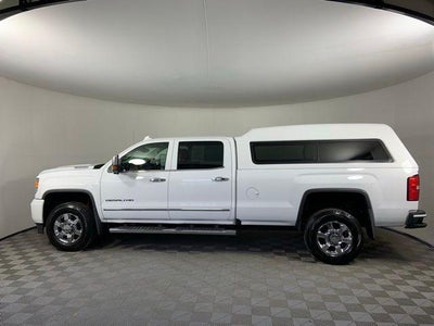 2017 GMC Sierra 3500 HD Crew Cab Long Box 4-Wheel Drive Denali