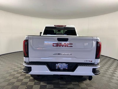 2024 GMC Sierra 2500 HD Crew Cab Standard Box 4-Wheel Drive AT4
