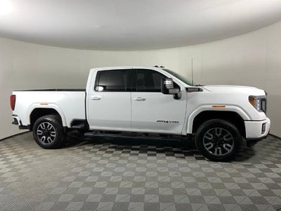 2020 GMC Sierra 2500 HD Crew Cab Standard Box 4-Wheel Drive AT4