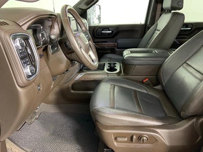 2022 GMC Sierra 3500 HD Crew Cab Standard Box 4-Wheel Drive Denali