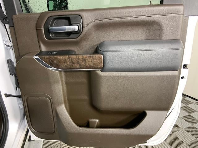 2022 GMC Sierra 3500 HD Crew Cab Standard Box 4-Wheel Drive Denali