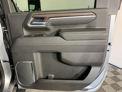 2025 GMC Sierra 3500 HD Crew Cab Standard Box 4-Wheel Drive SLT