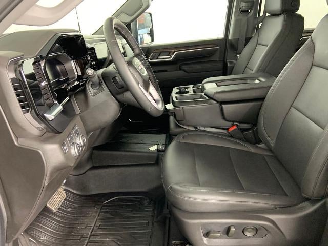 2025 GMC Sierra 3500 HD Crew Cab Standard Box 4-Wheel Drive SLT