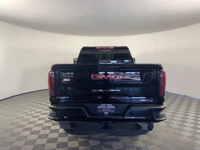 2025 GMC Sierra 3500 HD Crew Cab Standard Box 4-Wheel Drive AT4