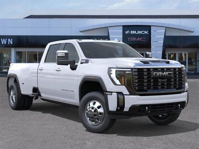 2026 GMC Sierra 3500 HD Crew Cab Long Box 4-Wheel Drive Denali Ultimate