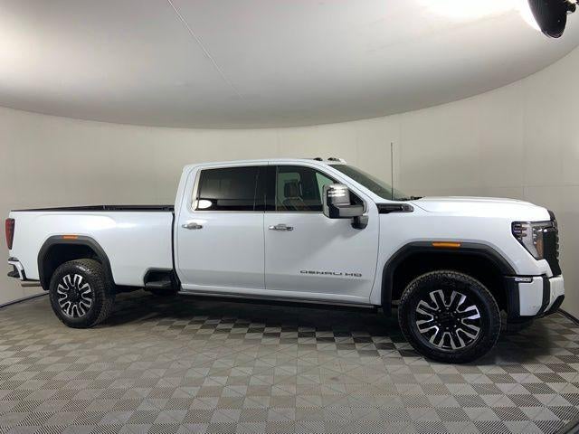 2026 GMC Sierra 3500 HD Crew Cab Long Box 4-Wheel Drive Denali Ultimate