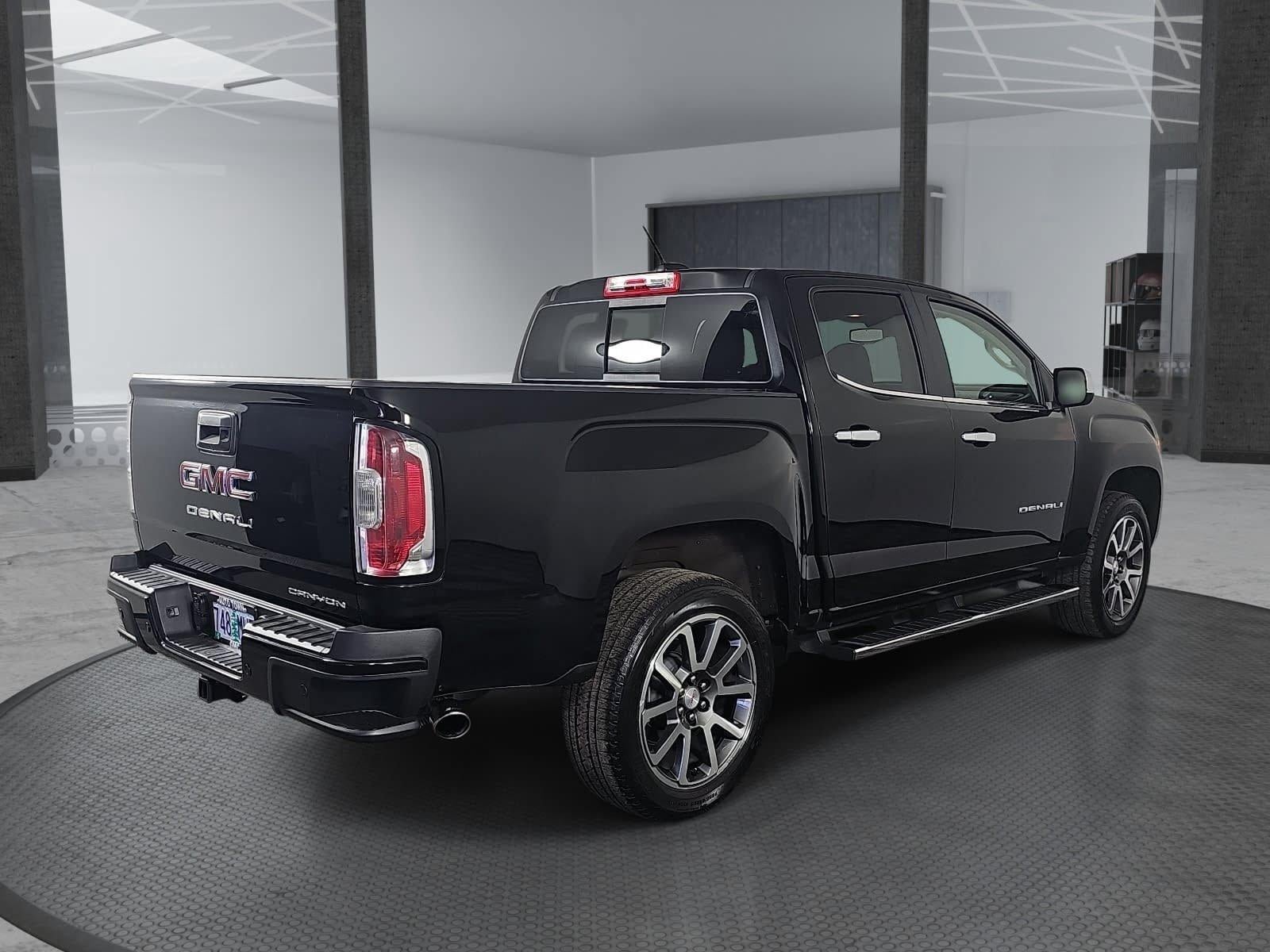 2021 GMC Canyon Crew Cab Short Box 4-Wheel Drive Denali