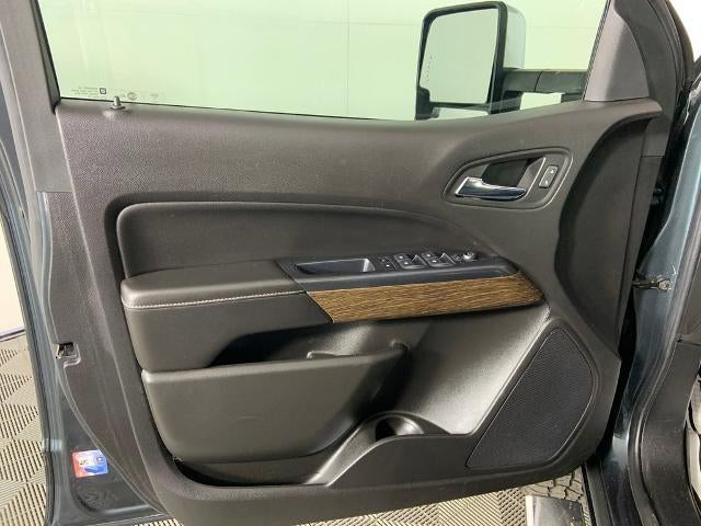 2017 GMC Canyon Crew Cab Long Box 4-Wheel Drive Denali