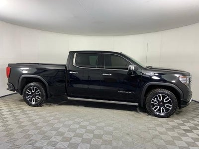 2022 GMC Sierra 1500 Crew Cab Standard Box 4-Wheel Drive Denali