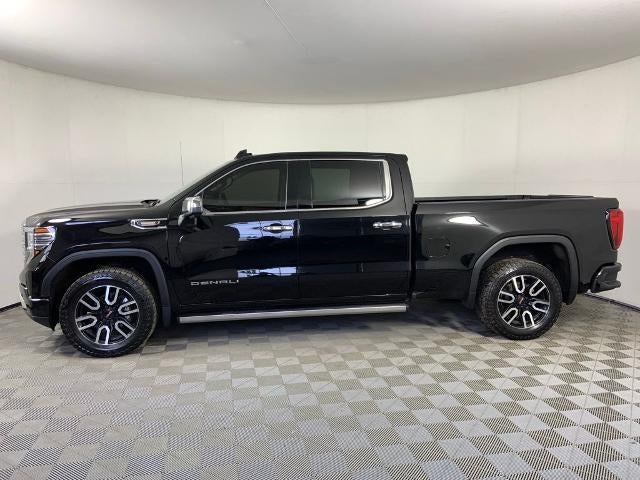 2022 GMC Sierra 1500 Crew Cab Standard Box 4-Wheel Drive Denali