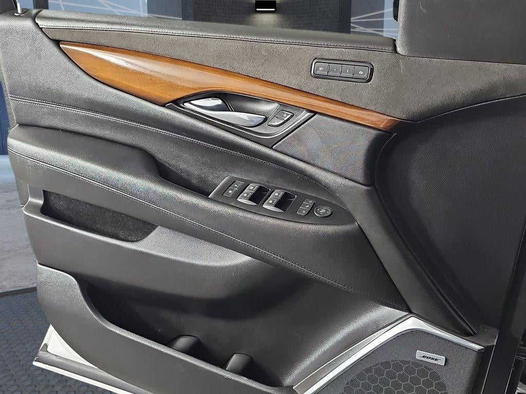 2020 Cadillac Escalade 4WD Luxury
