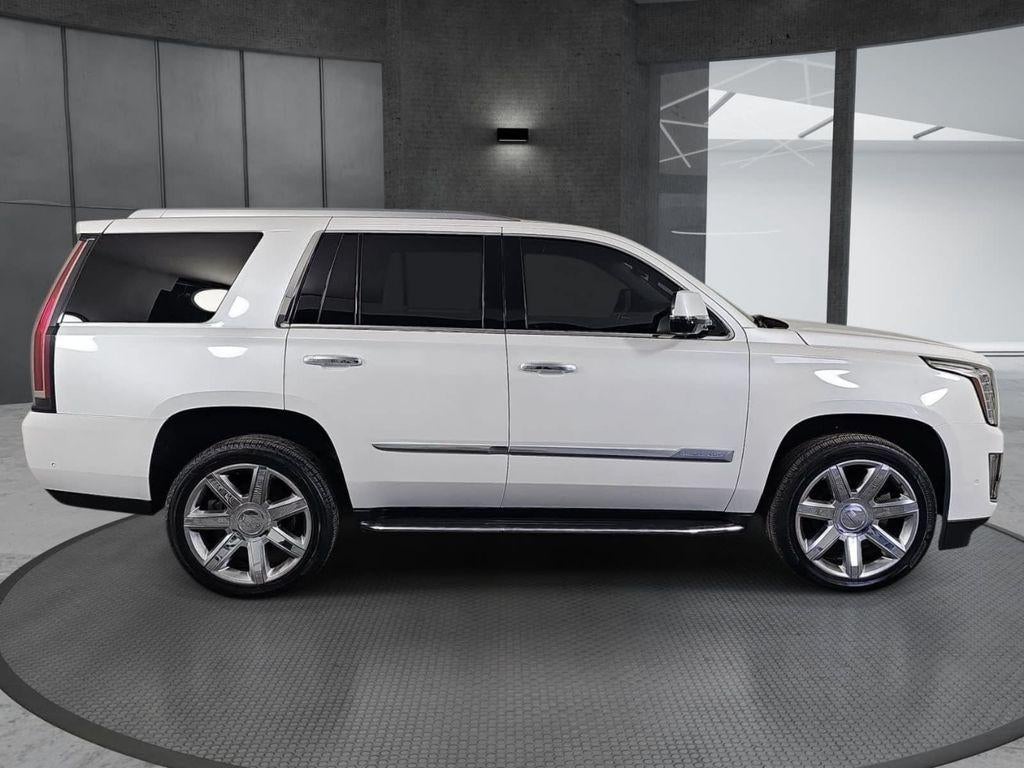 2020 Cadillac Escalade 4WD Luxury